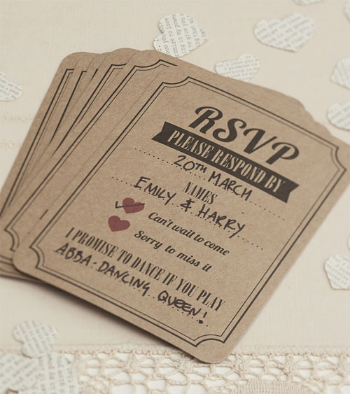 Moderne Respond Karten für die Hochzeit aus Kraftpapier