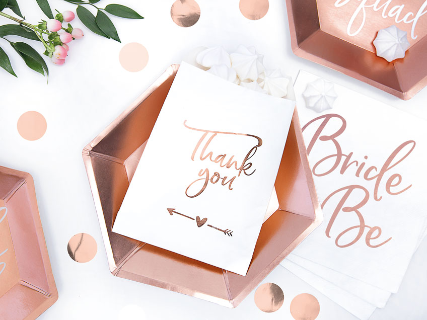 Überreiche deinen Mädels zur Brautparty kleine Dankesbotschaften