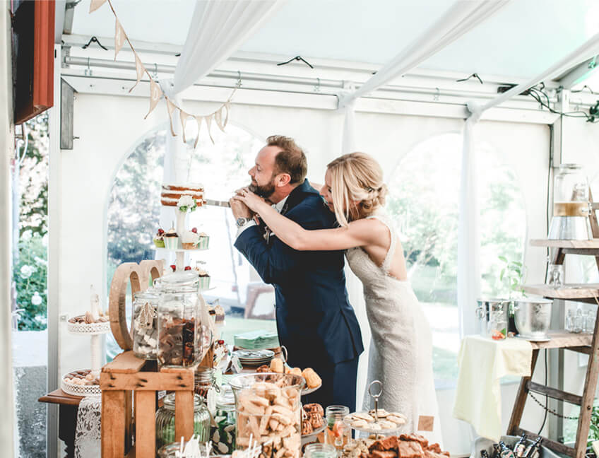 Sommerliche Candy Bar im hippen Vintage-Style (c) Pretty Moments