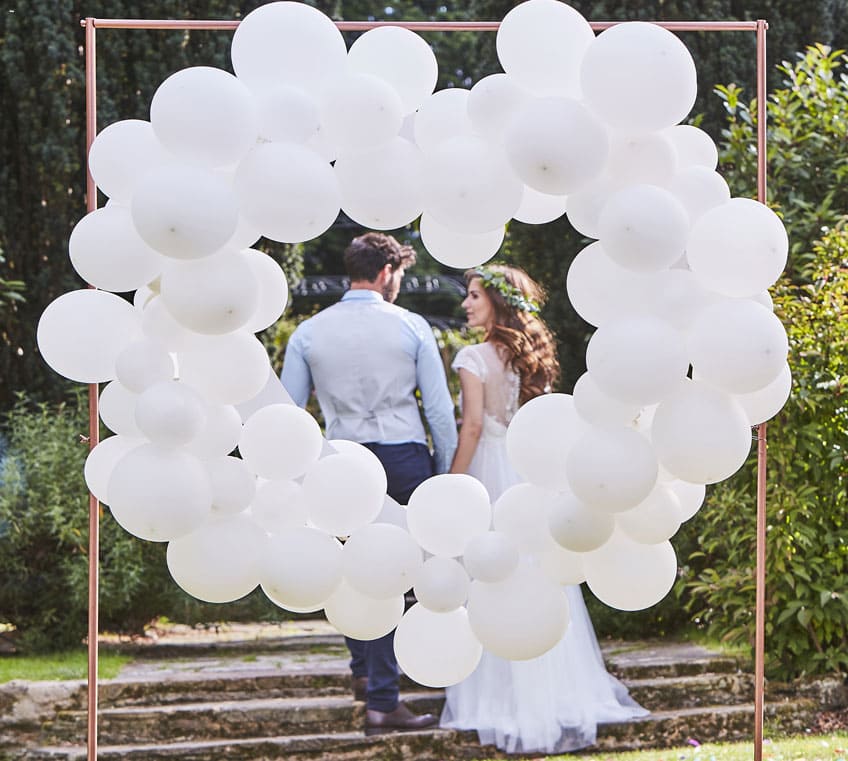 Schönes Ballonherz für die Festival-Hochzeit