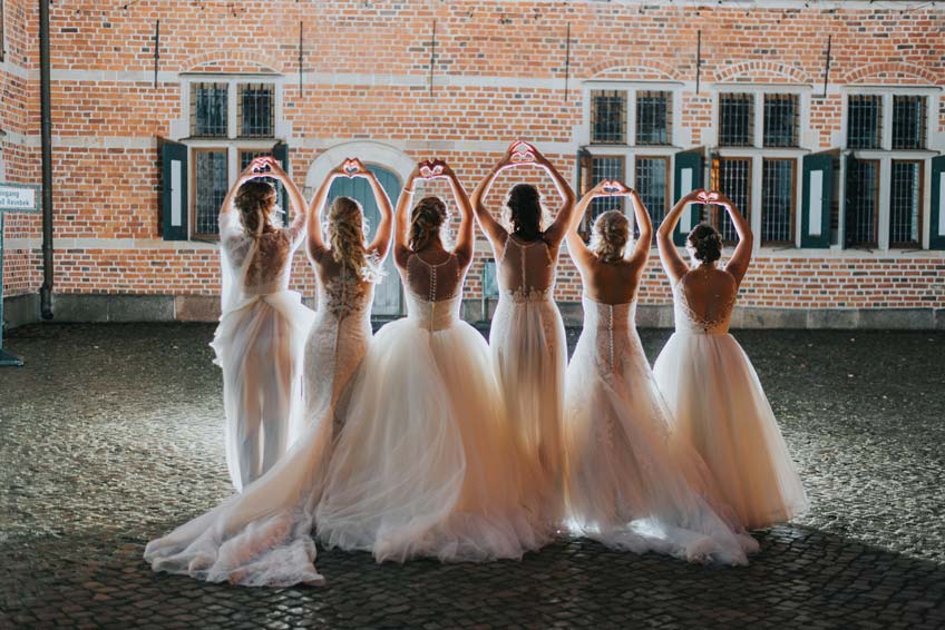 Bei Winterhochzeiten wird es früh dunkel - so kannst du auf Fotos toll mit Licht spielen (c) Svetlana Kohlmeier Fotografie