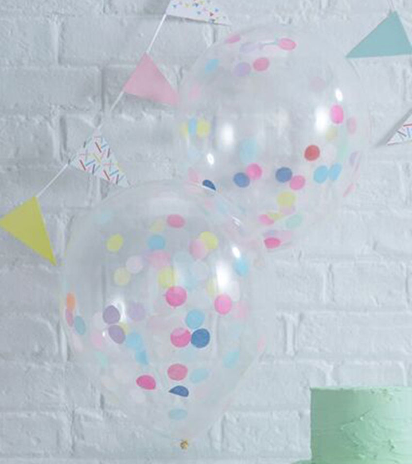 Konfetti-Ballons als farbenfrohe Dekoration für die Hochzeit mit Kindern