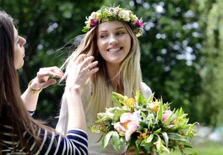 Es gibt wunderschöne naturnahe und spirituelle Themen für die Brautparty