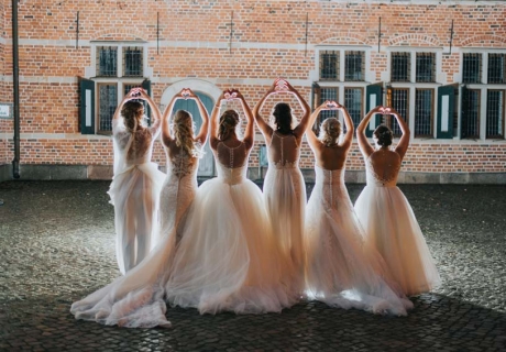 Bei Winterhochzeiten wird es früh dunkel - so kannst du auf Fotos toll mit Licht spielen (c) Svetlana Kohlmeier Fotografie