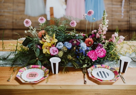 Tropische Tischdeko für deine sommerliche Bridal Shower