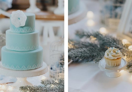 Der Sweet Table muss bezüglich Farbe und Deko natürlich zur Winterhochzeit passen (c) Svetlana Kohlmeier Fotografie