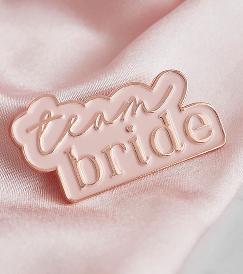 Anstecker "Team Bride" aus Emaille - 5,5 x 2,7 cm